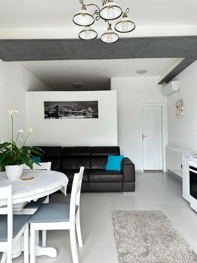 Apartments Boka Pearl Kotor Bagian luar foto