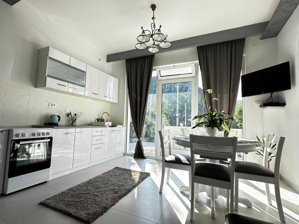 Apartments Boka Pearl Kotor Bagian luar foto