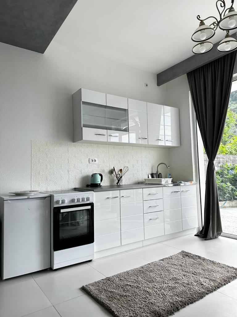 Apartments Boka Pearl Kotor Bagian luar foto