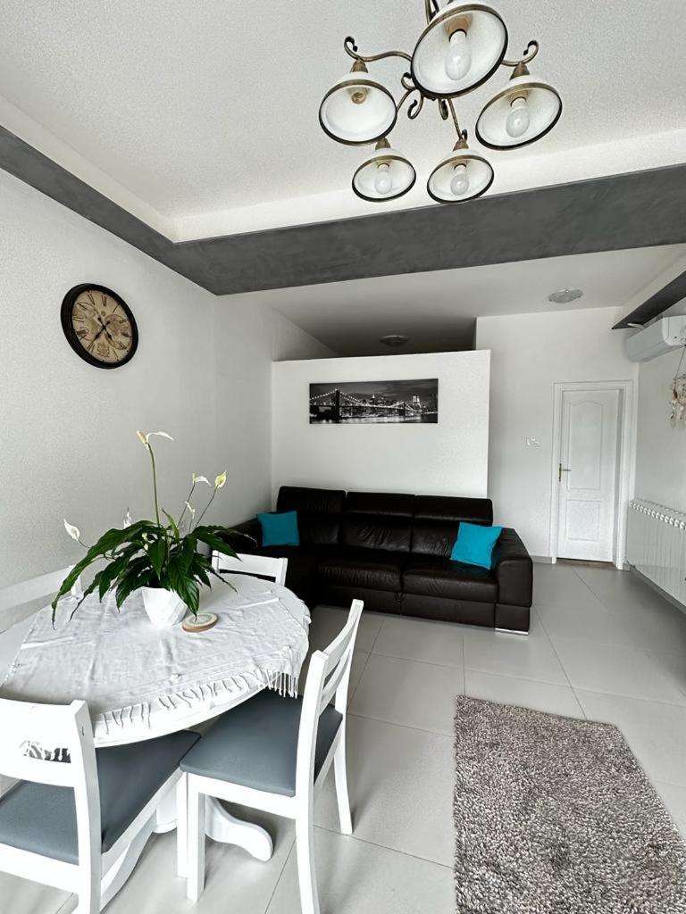 Apartments Boka Pearl Kotor Bagian luar foto
