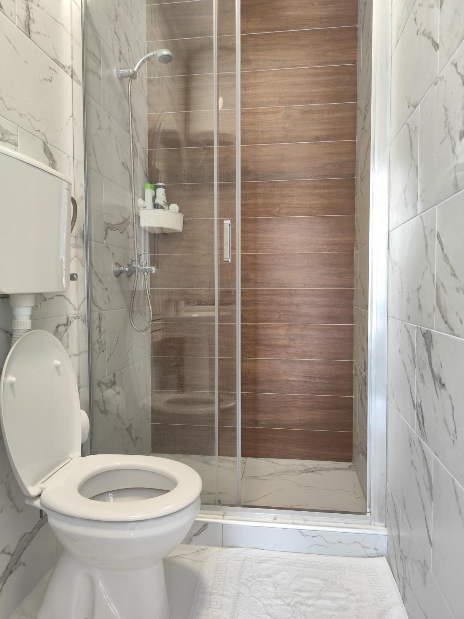Apartments Boka Pearl Kotor Bagian luar foto